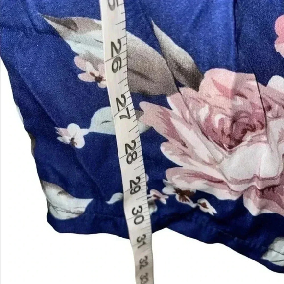 Floral Mini Shift Dress - Picture 4 of 6